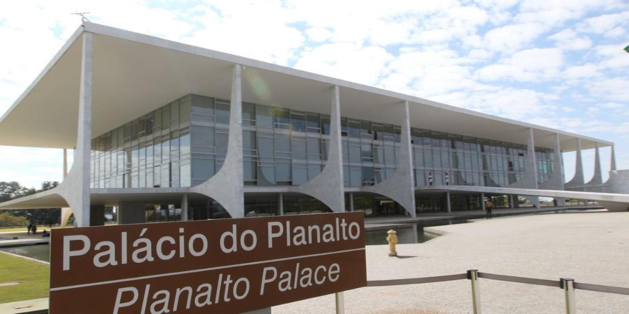 V1005 Flat 10º Andar Com Vista Para Esplanada Brasília Luaran gambar